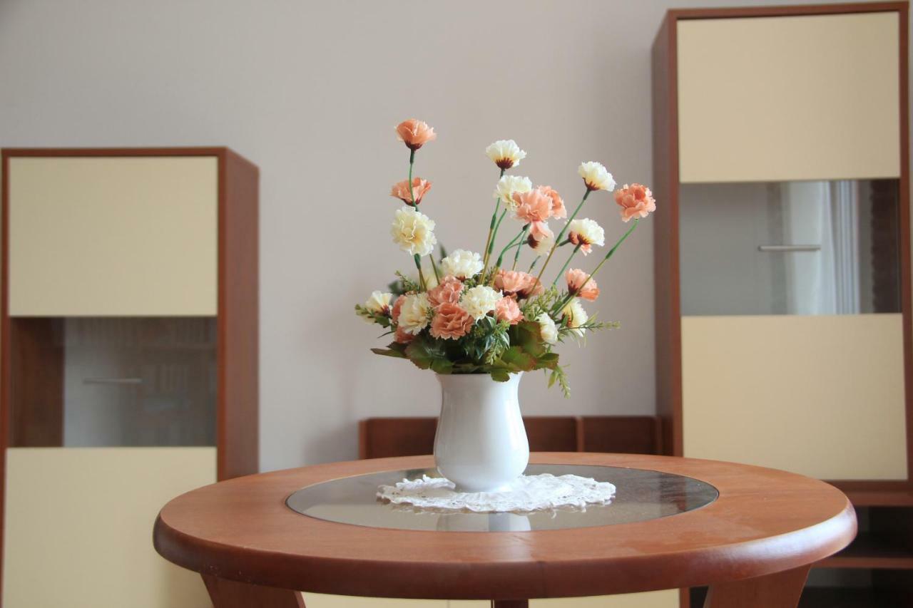 Comfort Sea View Apartment With Parking And Two Bedrooms 巴什卡沃达 外观 照片