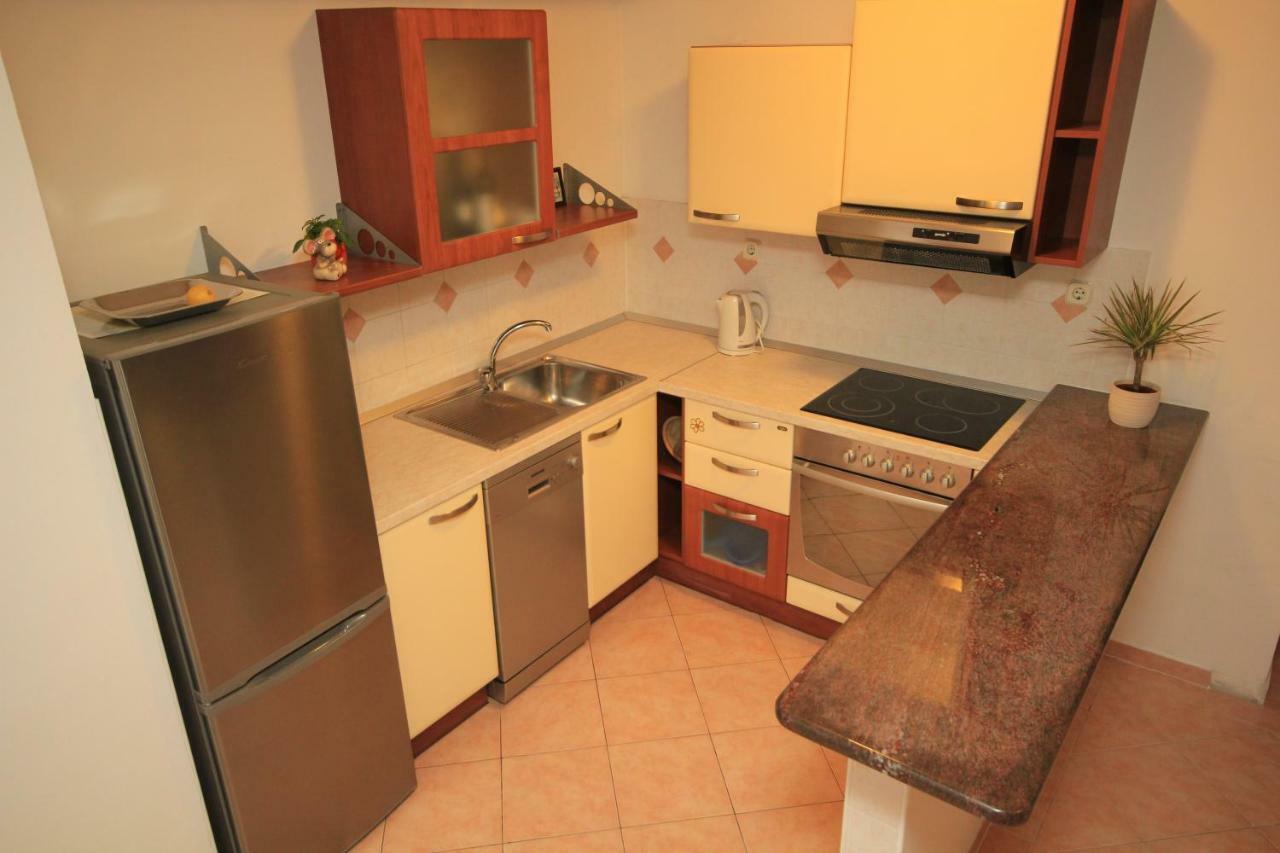 Comfort Sea View Apartment With Parking And Two Bedrooms 巴什卡沃达 外观 照片
