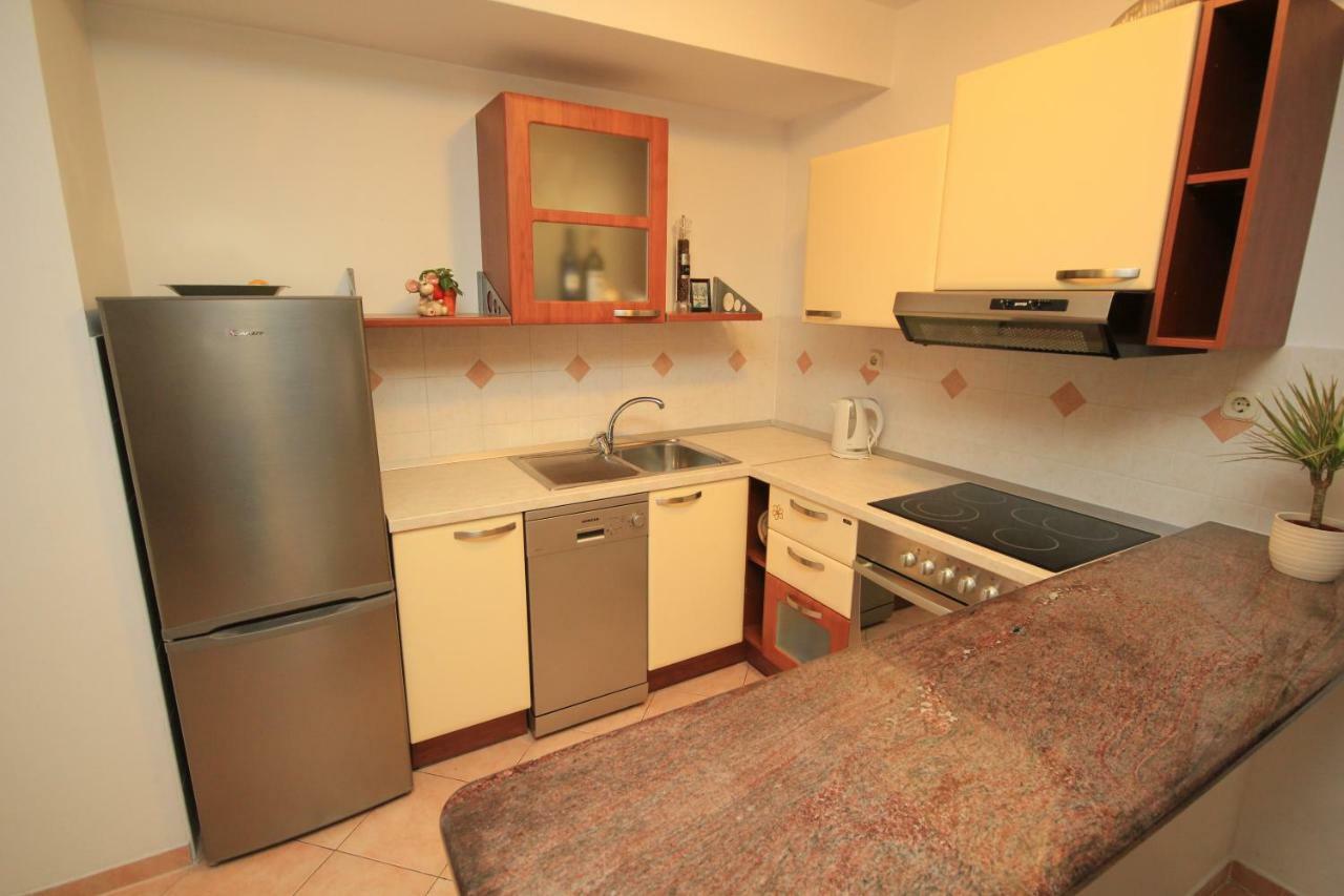 Comfort Sea View Apartment With Parking And Two Bedrooms 巴什卡沃达 外观 照片